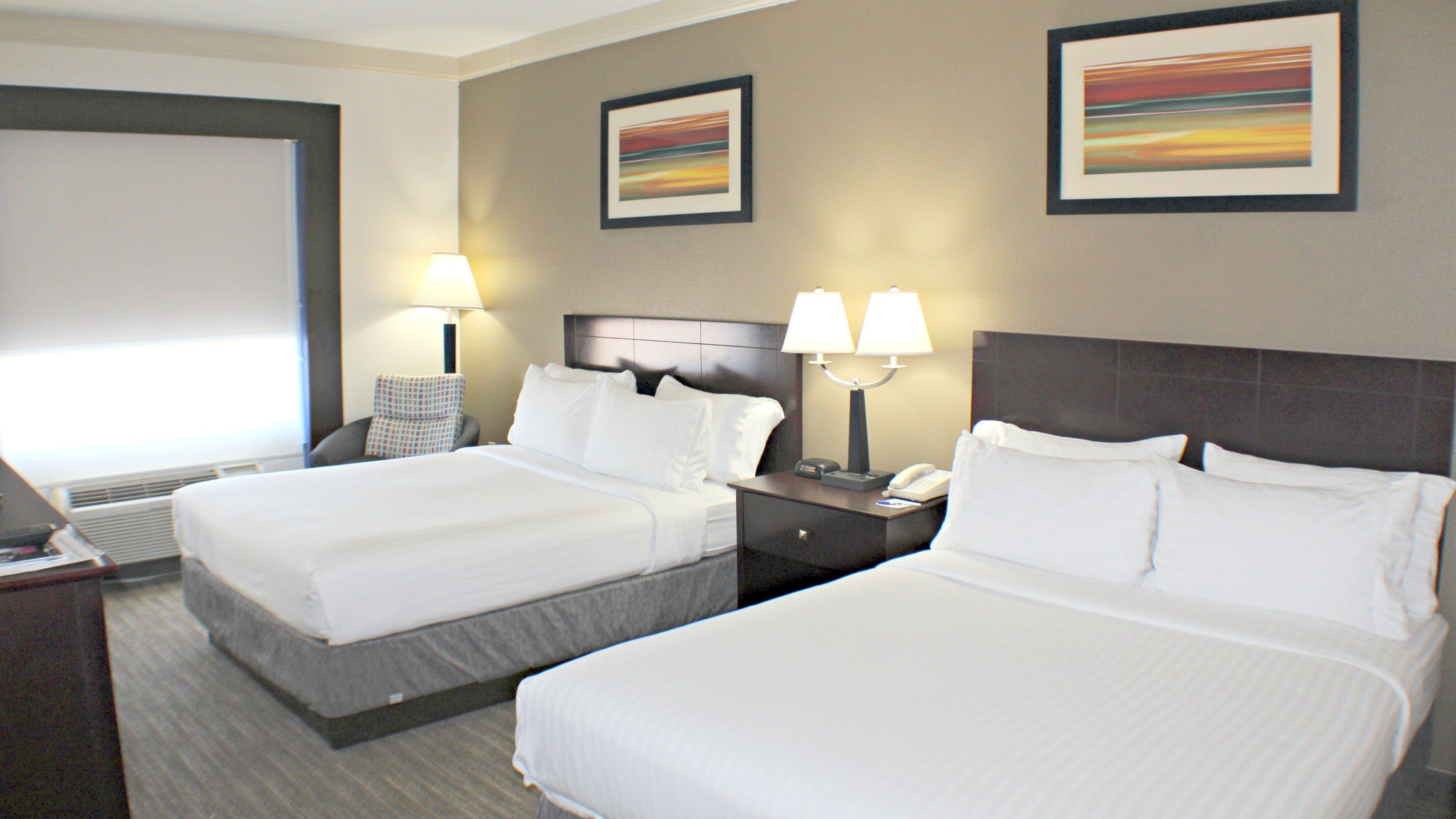 Holiday Inn Express Hotel & Suites Plainview By Ihg Exterior photo